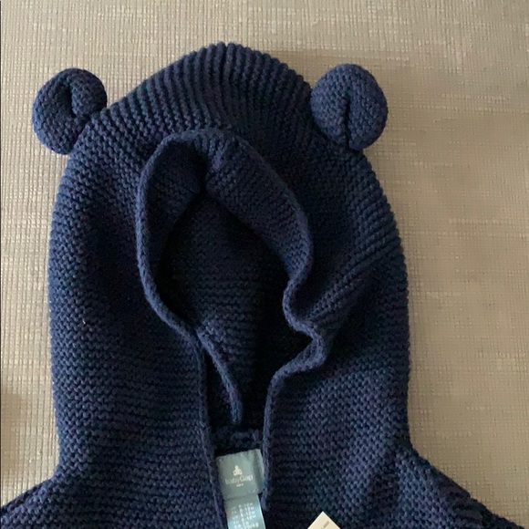 Sweater. 50% discount when bundled. - Picture 3 of 6